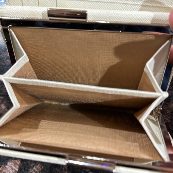 Burberry wallet classic vintage kiss lock style - Picture 3 of 6